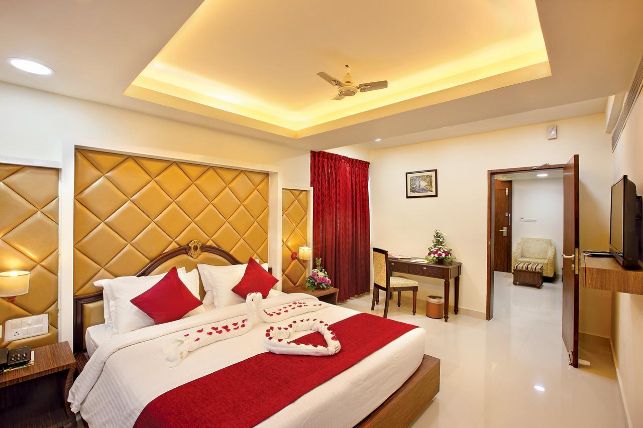 Hotel Joyees Residency Kottayam Exterior foto